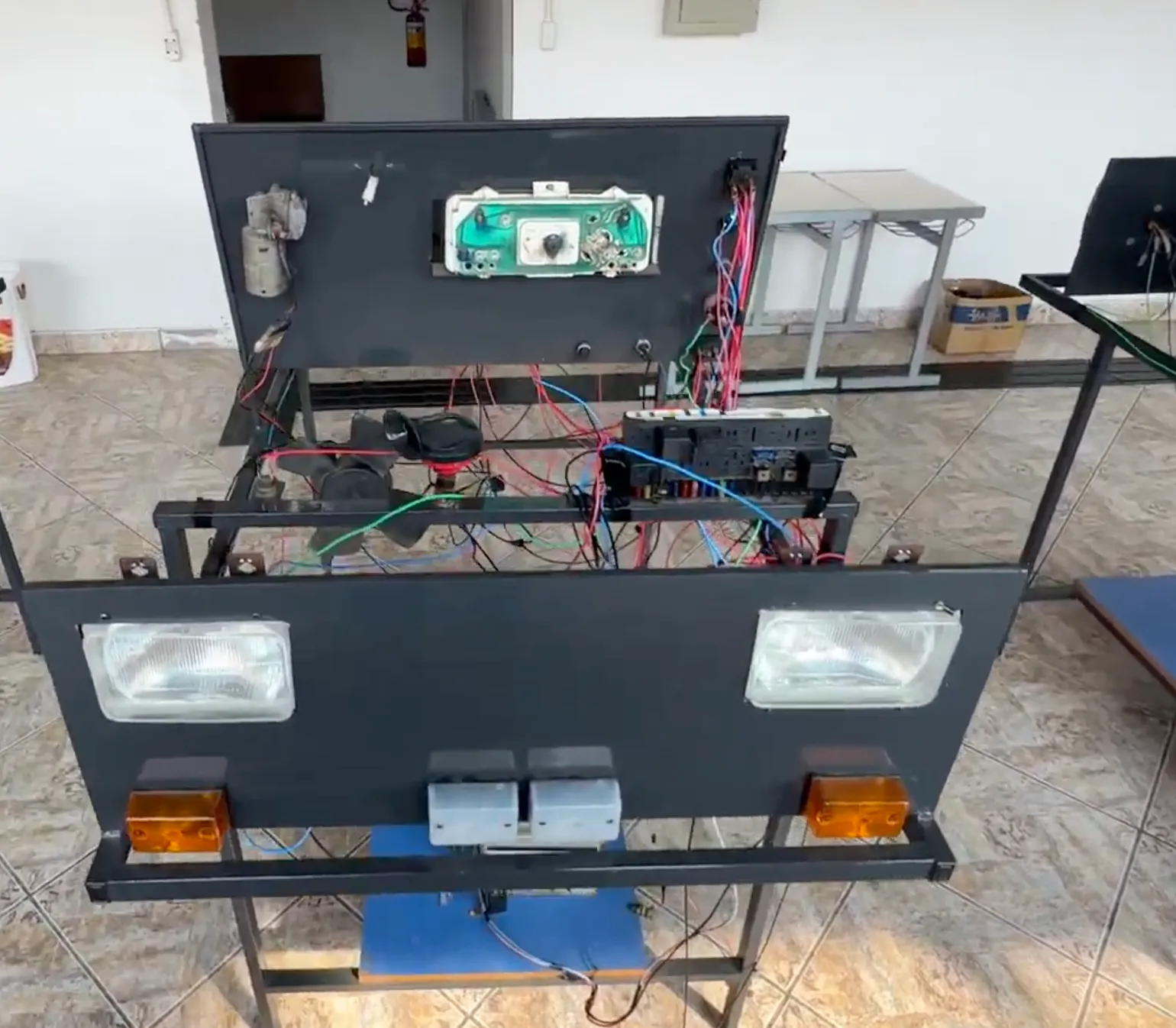 Sala de aula preparada para o futuro da elétrica!